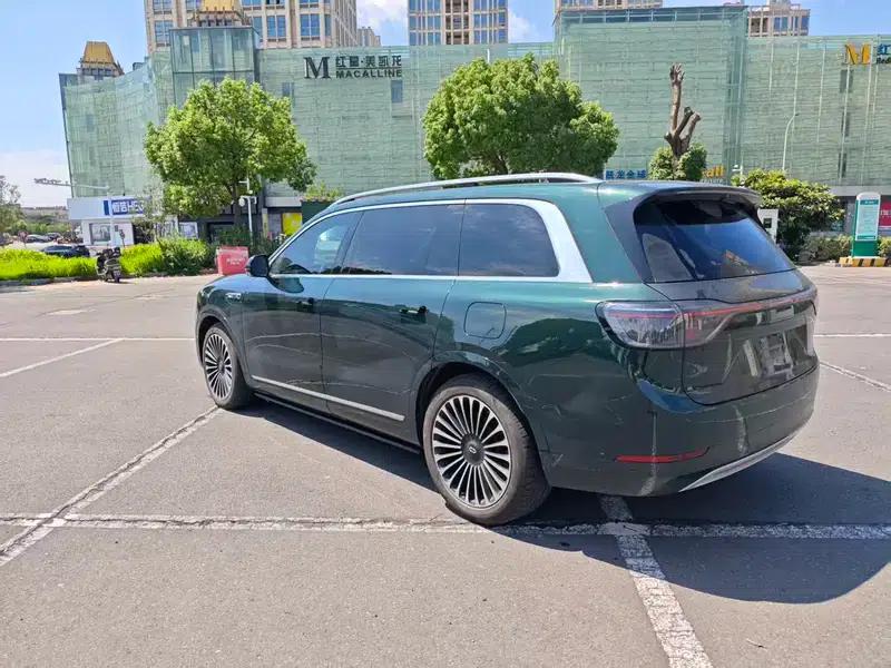 Wenjie M9 2024 Ultra Range Extended 6-Seater — миниатюра 4