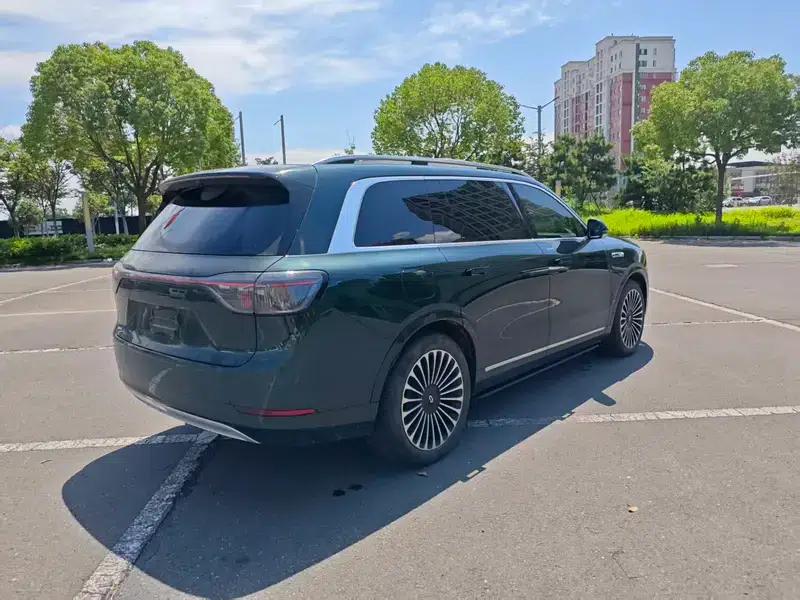 Wenjie M9 2024 Ultra Range Extended 6-Seater — миниатюра 6