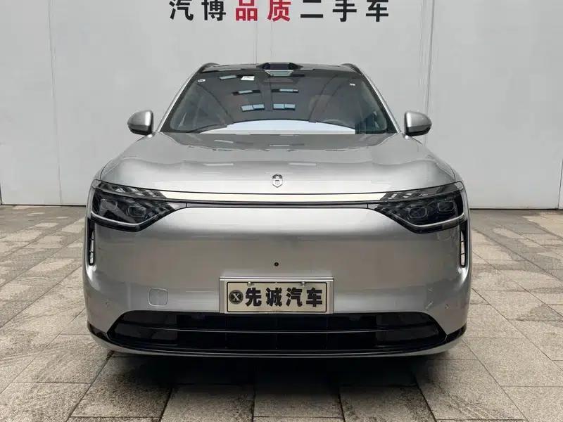 Wenjie M8 2025 Extended Range Ultra 5-Seat 4WD (192-line LiDAR) — миниатюра 2