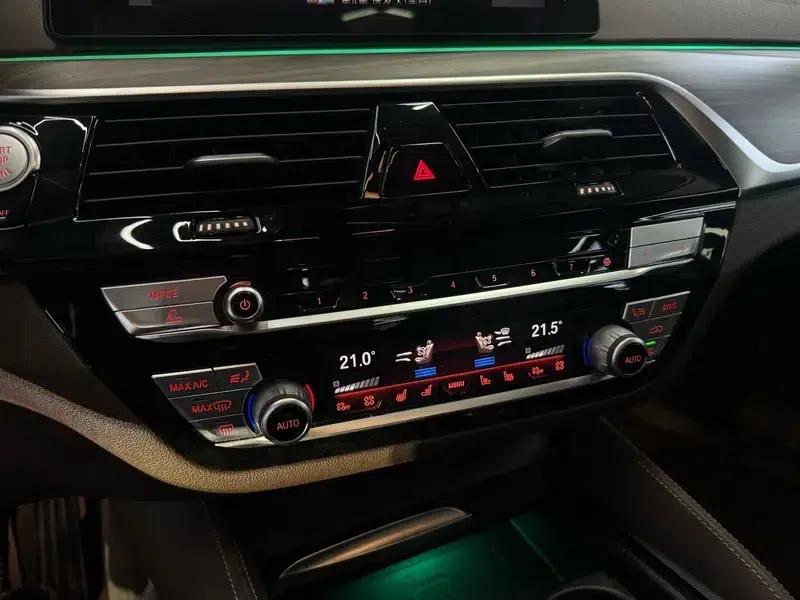 BMW 5 Series 2020 530Li Luxury Package — миниатюра 10