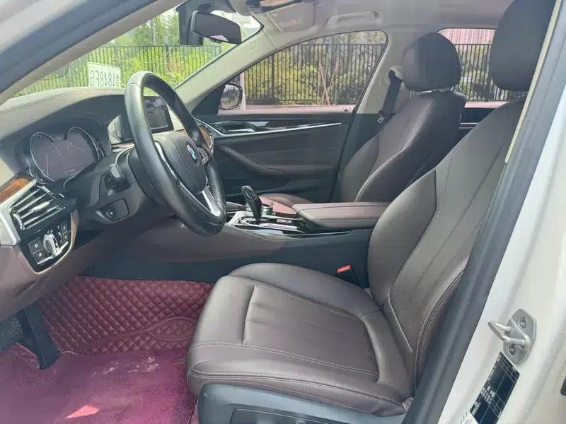 2018 BMW 5 Series 525Li Luxury Package — миниатюра 13