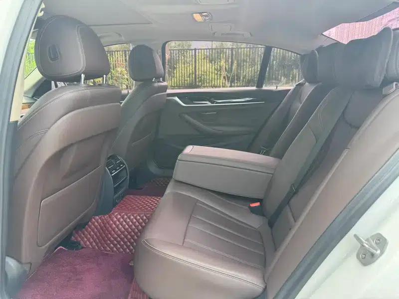 2018 BMW 5 Series 525Li Luxury Package — миниатюра 14