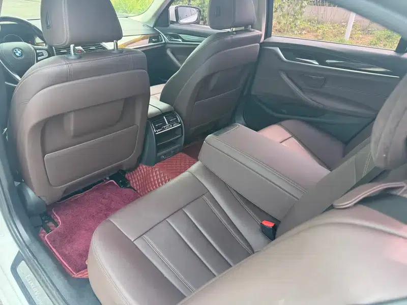 2018 BMW 5 Series 525Li Luxury Package — миниатюра 16