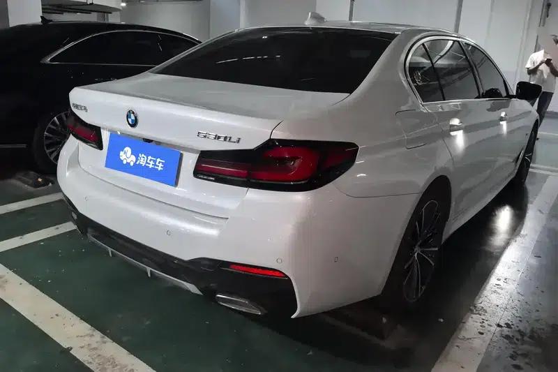 2022 BMW 5 Series Facelift 530Li Leading Edition M Sport Package — миниатюра 3