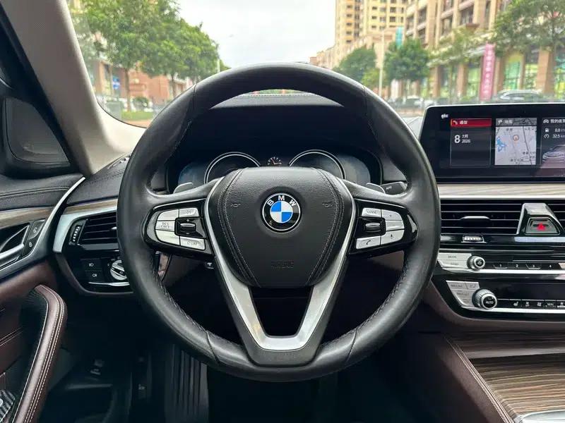 2018 BMW 5 Series Facelift 530Li Leading Luxury Package — миниатюра 18