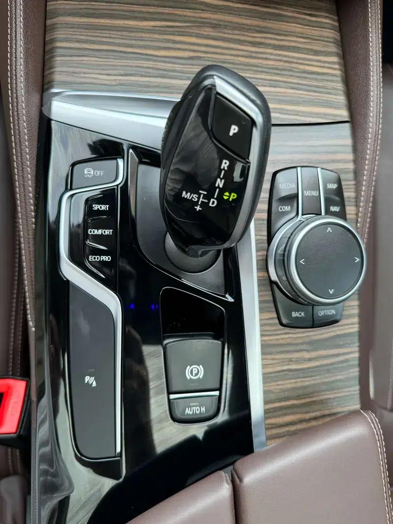 2018 BMW 5 Series Facelift 530Li Leading Luxury Package — миниатюра 21