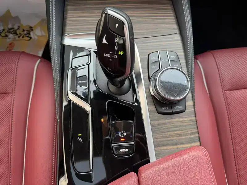2023 BMW 5 Series 530Li Leading Luxury Package — миниатюра 20