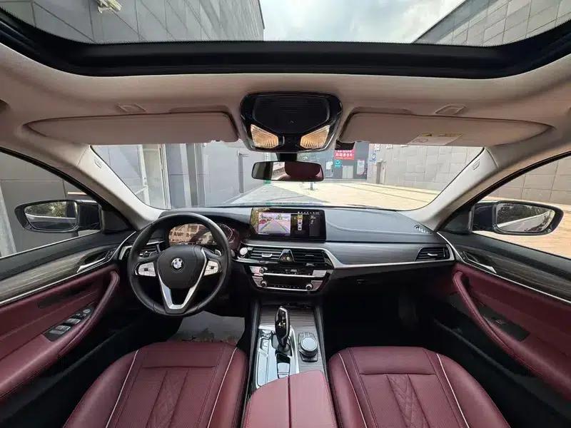 2023 BMW 5 Series 530Li Leading Luxury Package — миниатюра 23