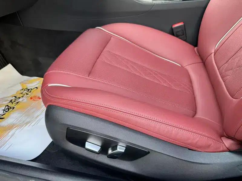 2023 BMW 5 Series 530Li Leading Luxury Package — миниатюра 26