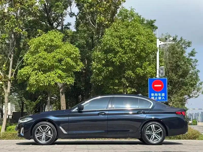 2023 BMW 5 Series 530Li Leading Luxury Package — миниатюра 4