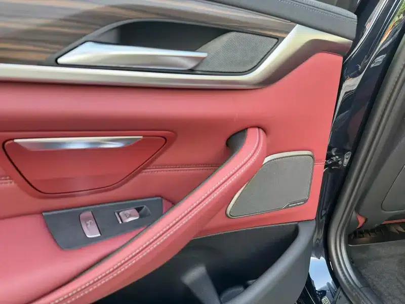2023 BMW 5 Series 530Li Leading Luxury Package — миниатюра 31