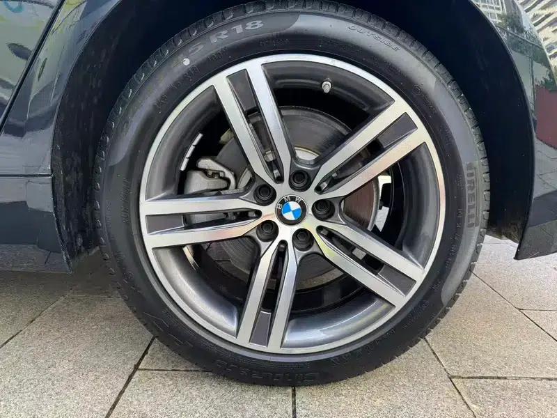 2023 BMW 5 Series 530Li Leading Luxury Package — миниатюра 8