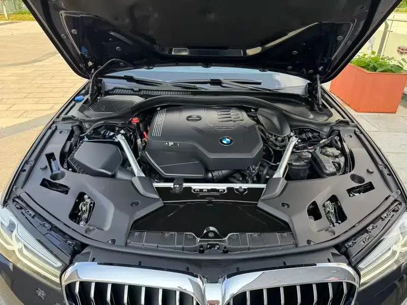 2023 BMW 5 Series 530Li Leading Luxury Package — миниатюра 9