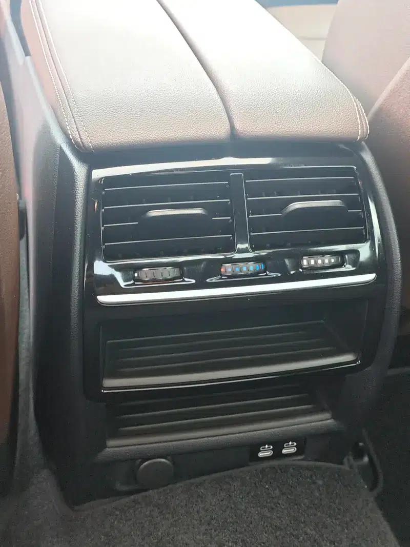2020 BMW 5 Series 525Li M Sport Package — миниатюра 9
