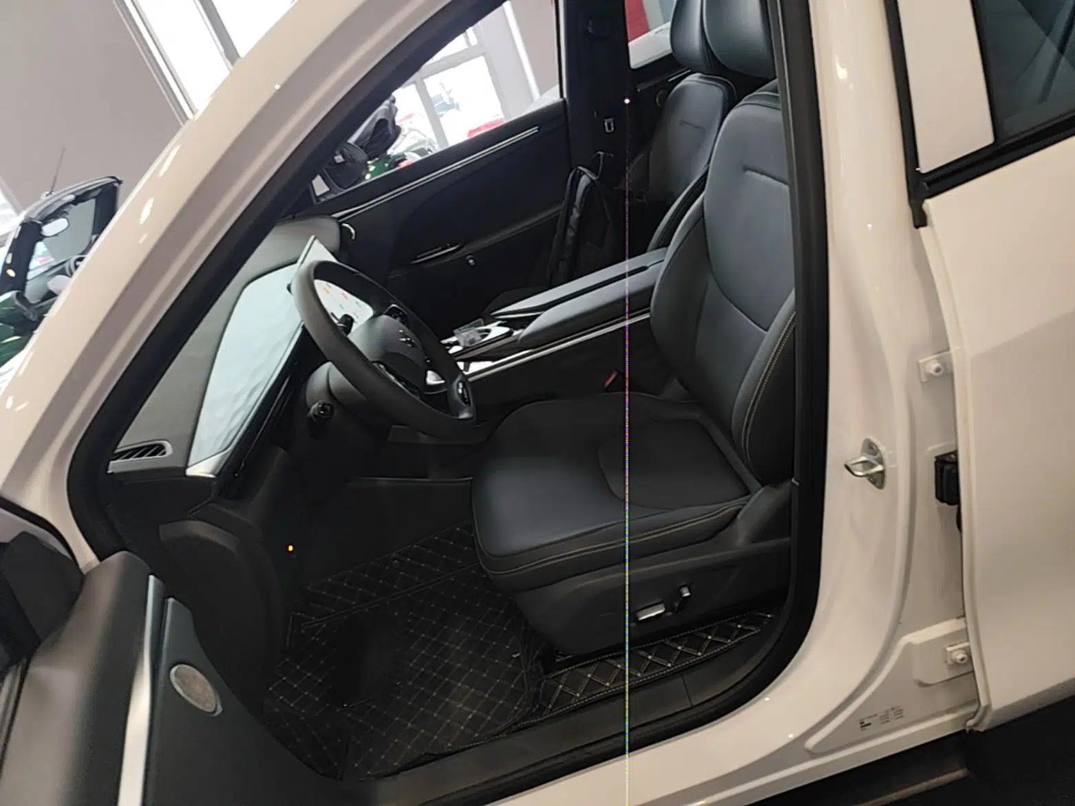 ARCFOX Alpha T5 2026 Model Pure Electric 560 Yuanjing Smart Driving Version — миниатюра 17