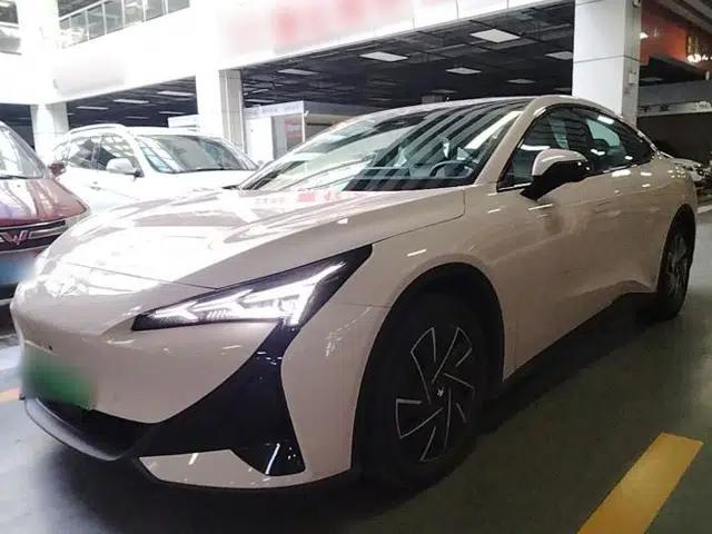 ARCFOX Alpha S5 2024 560PRO 185kW