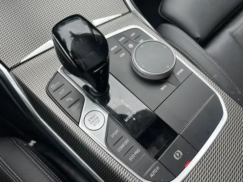 2021 BMW 3 Series 325Li M Sport Shadow Edition — миниатюра 15
