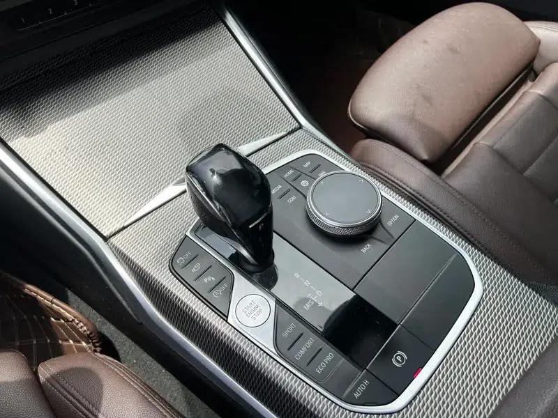 2020 BMW 3 Series Facelift 325i M Sport Shadow Edition — миниатюра 15