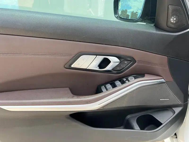 2020 BMW 3 Series Facelift 325i M Sport Shadow Edition — миниатюра 10