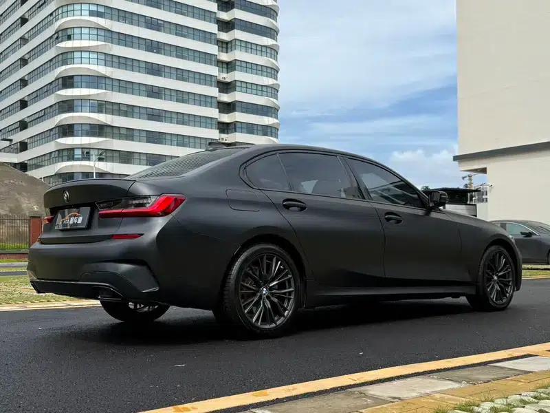 2022 BMW 3 Series 325Li M Sport Shadow Edition — миниатюра 7