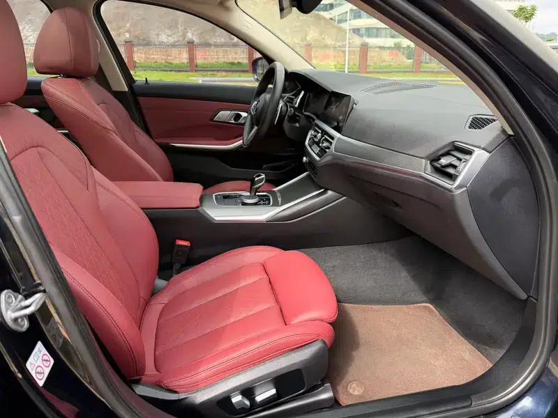 2022 BMW 3 Series 325Li M Sport Shadow Edition — миниатюра 9