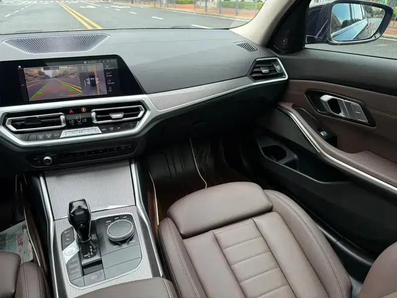 2020 BMW 3 Series 330i M Sport Shadow Edition — миниатюра 20
