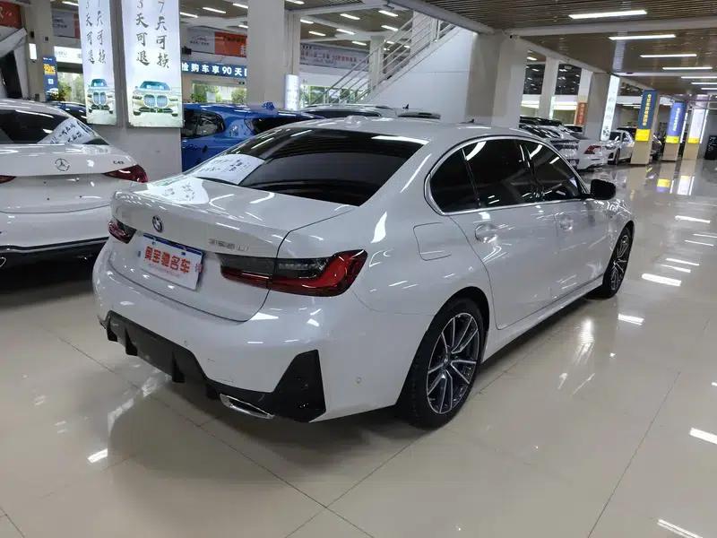 2025 BMW 3 Series 325i M Sport Package — миниатюра 6