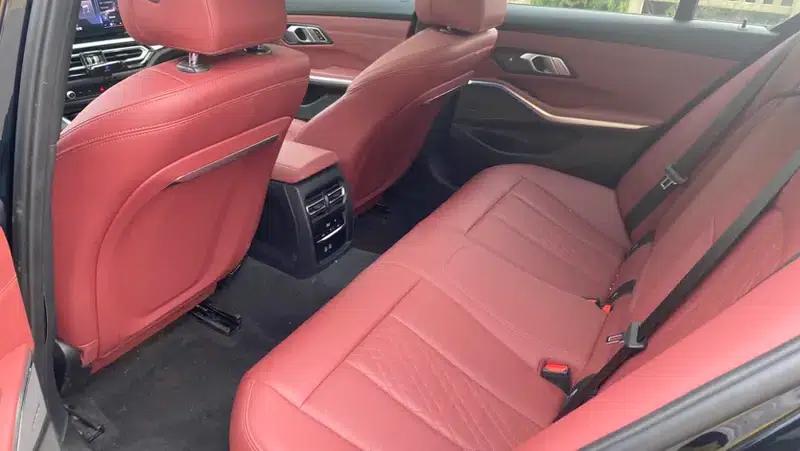 2023 BMW 3 Series 330i M Sport Shadow Edition — миниатюра 11