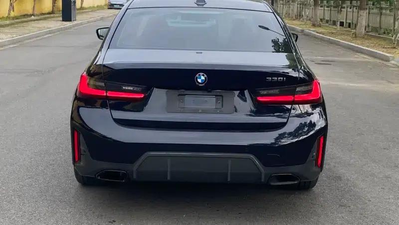2023 BMW 3 Series 330i M Sport Shadow Edition — миниатюра 5