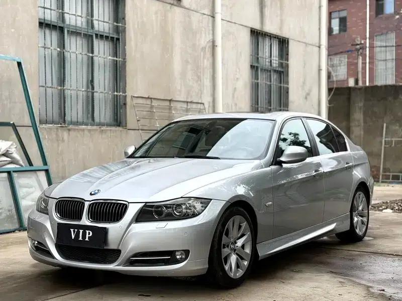 2011 BMW 3 Series 320i Luxury — миниатюра 1