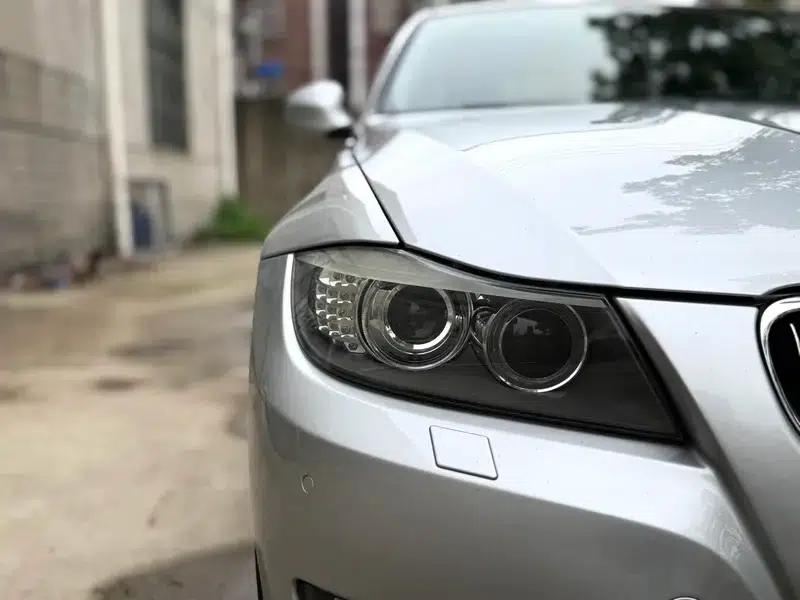 2011 BMW 3 Series 320i Luxury — миниатюра 7