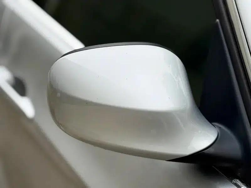 2011 BMW 3 Series 320i Luxury — миниатюра 10