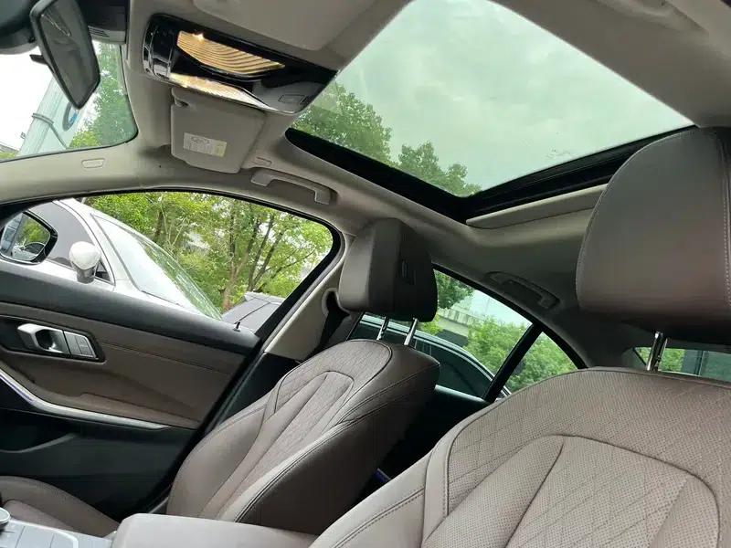 2022 BMW 3 Series 325i M Sport Package — миниатюра 17