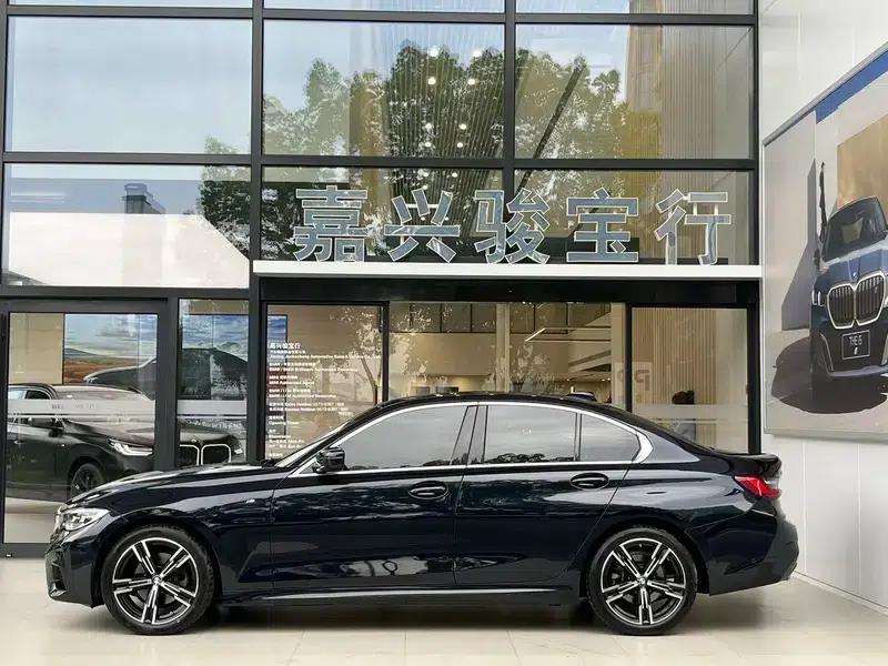 2022 BMW 3 Series 325i M Sport Package — миниатюра 3