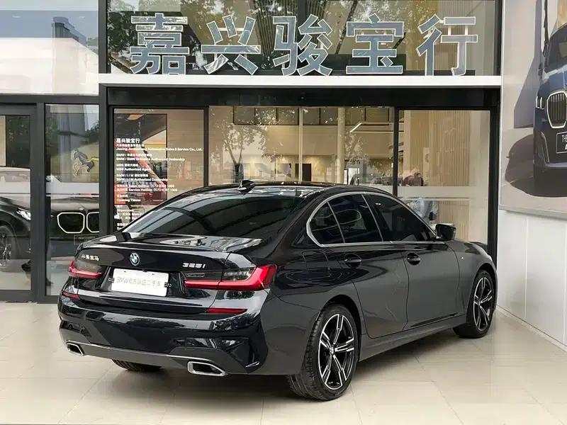 2022 BMW 3 Series 325i M Sport Package — миниатюра 5