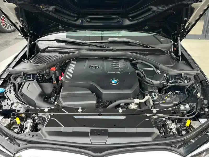 2022 BMW 3 Series 325i M Sport Package — миниатюра 6