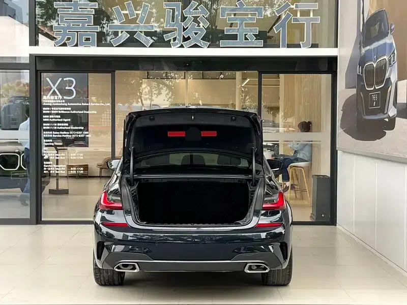 2022 BMW 3 Series 325i M Sport Package — миниатюра 7