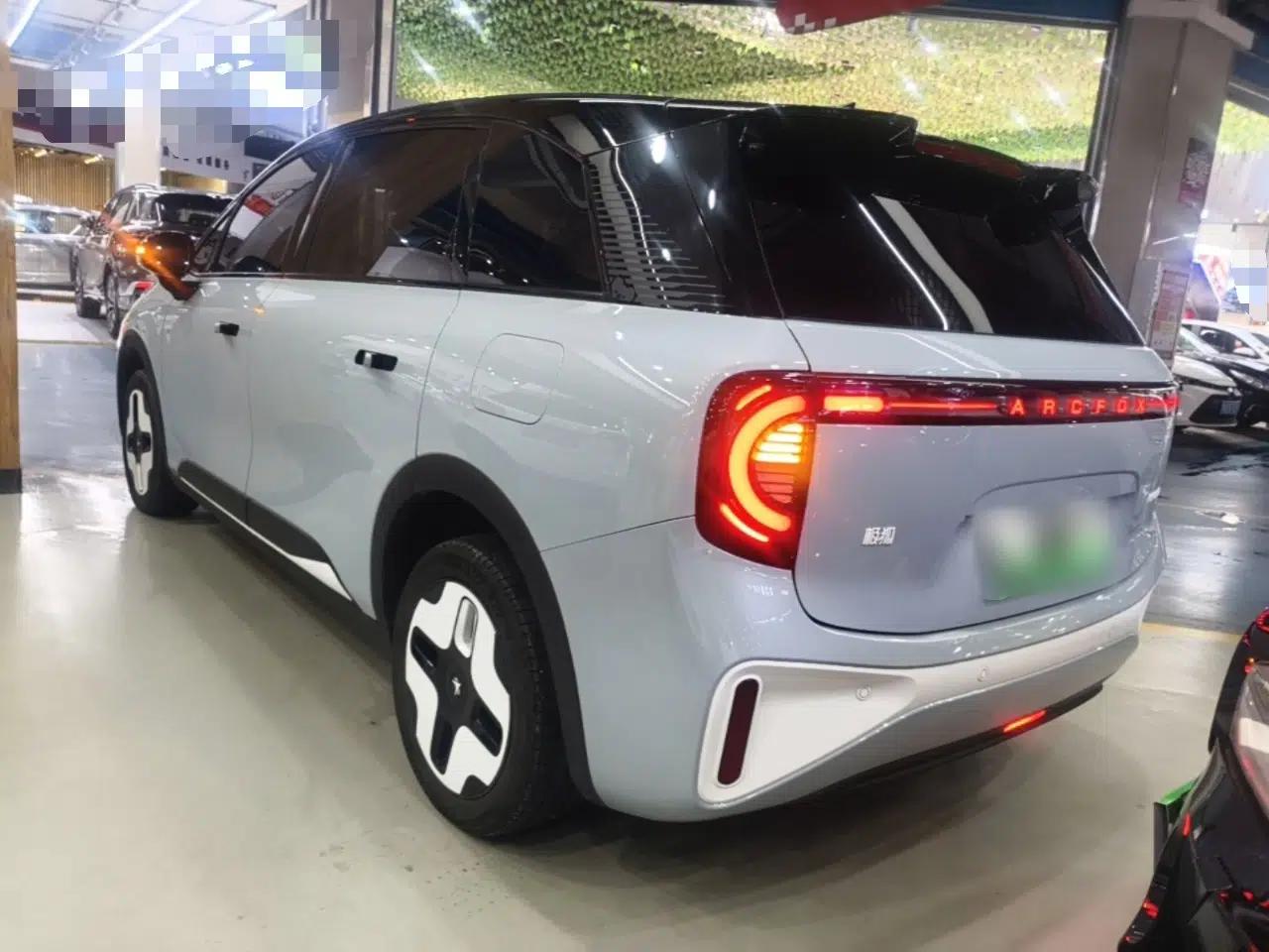 ARCFOX Kaola 2023 Family Edition Pro — миниатюра 4