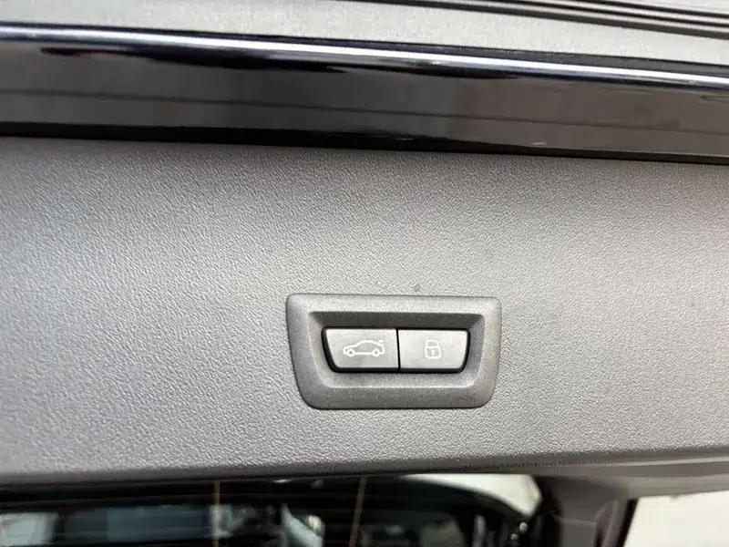 BMW X3 2026 xDrive30L Luxury M Sport Shadow Edition — миниатюра 21