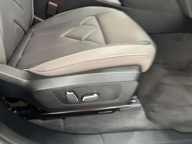 BMW X3 2026 xDrive30L Luxury M Sport Shadow Edition — миниатюра 29