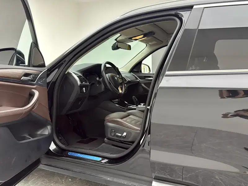 BMW X3 2020 xDrive28i Luxury Package — миниатюра 17