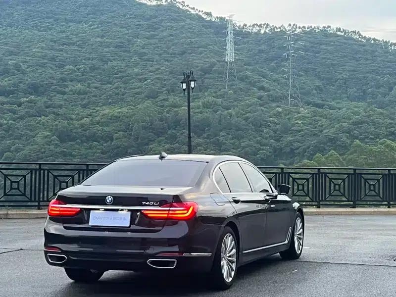 2016 BMW 7 Series 740Li Luxury — миниатюра 7