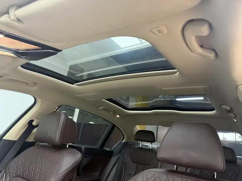 2016 BMW 7 Series 740Li Leading Edition — миниатюра 19