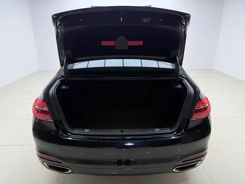 2016 BMW 7 Series 740Li Leading Edition — миниатюра 20