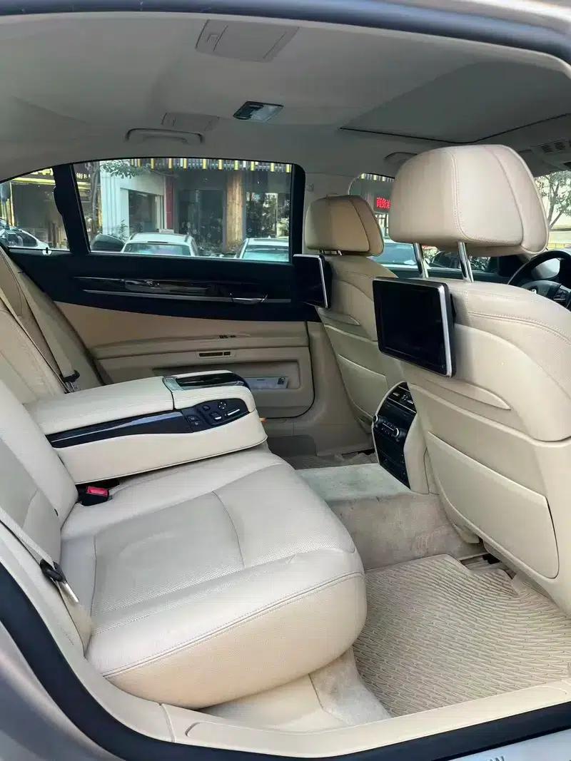2013 BMW 7 Series 730Li Luxury — миниатюра 5