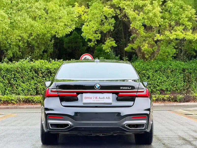 2021 BMW 7 Series 740Li Leading Edition M Sport Package — миниатюра 5