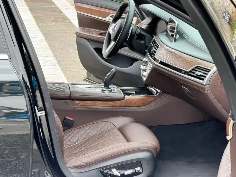 2021 BMW 7 Series 740Li Leading Edition M Sport Package — миниатюра 7