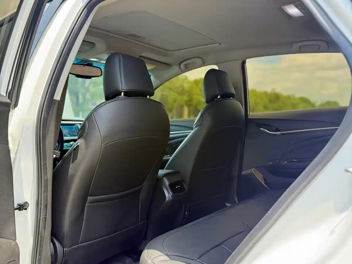 Buick Verano 2019 18T Automatic Connected Flagship Model (National V Emission Standard) — миниатюра 6