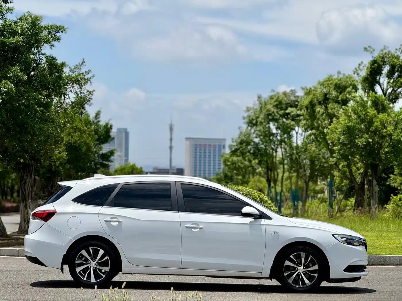 Buick Verano 2019 18T Automatic Connected Flagship Model (National V Emission Standard) — миниатюра 8