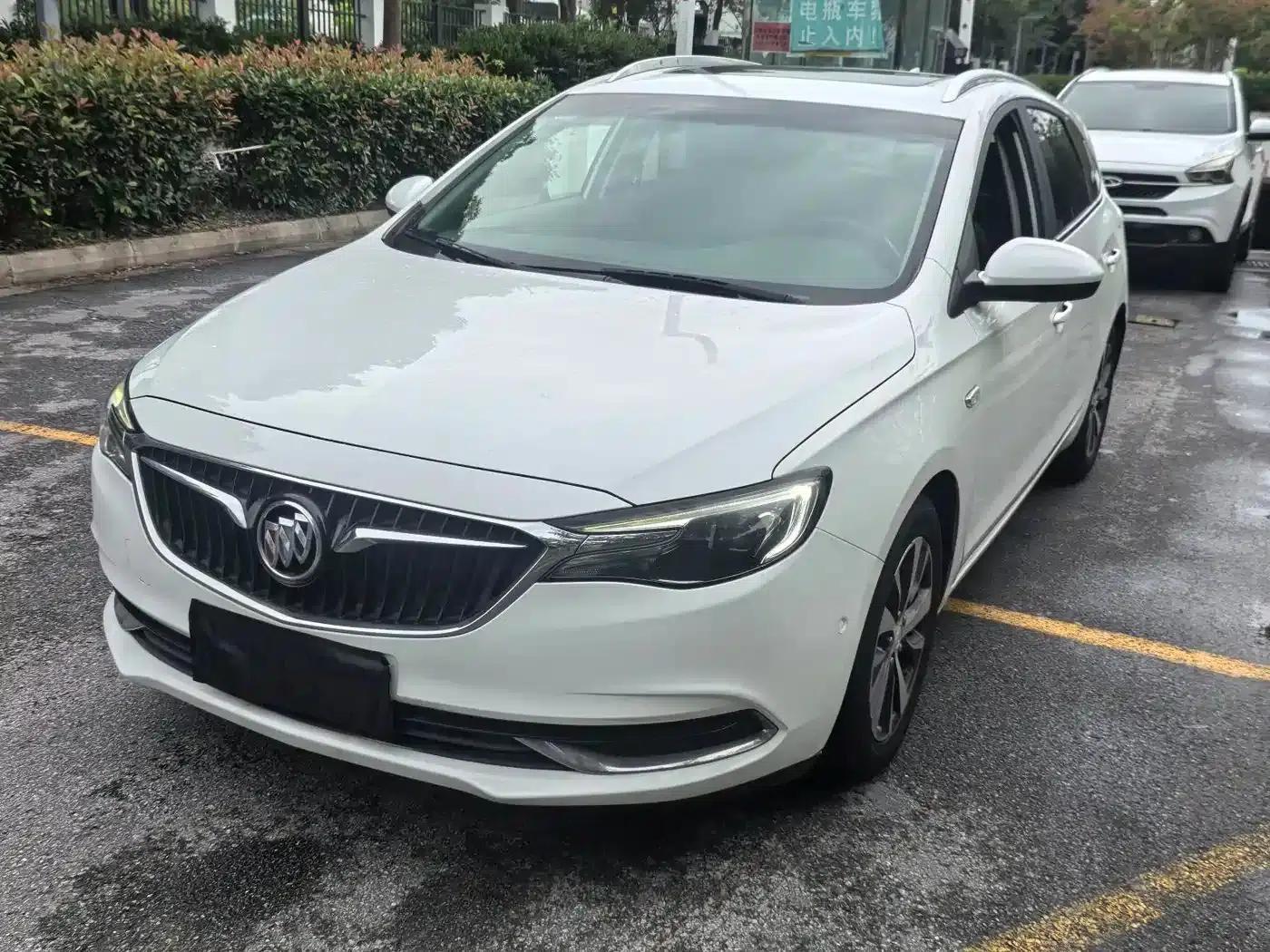 Buick Verano 2018 18T Automatic Elite — миниатюра 3